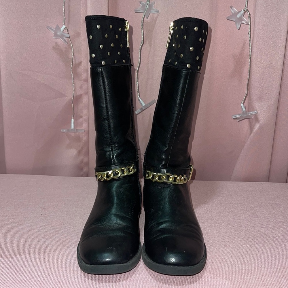 Girl boots
